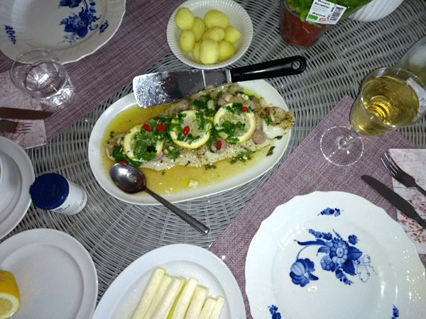 Steamed pollack fillet with vegetables and white asparagus