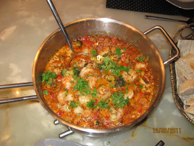 Spicy seafood with noodles