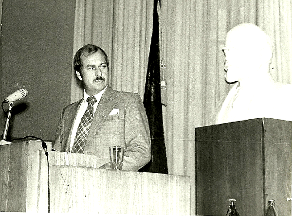Jeg afholder et symposium p Polyteknisk Lreanstalt i Kiev i 70'erne