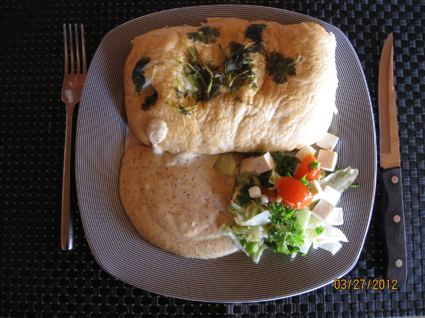 Salmon baked in Spelt bread with mustard sauce