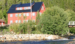 Accommodation by the river