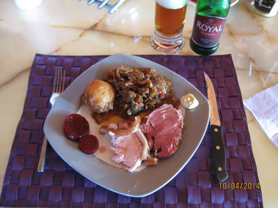 Brown cabbage with smoked bacon, salt pork, bread and mustard