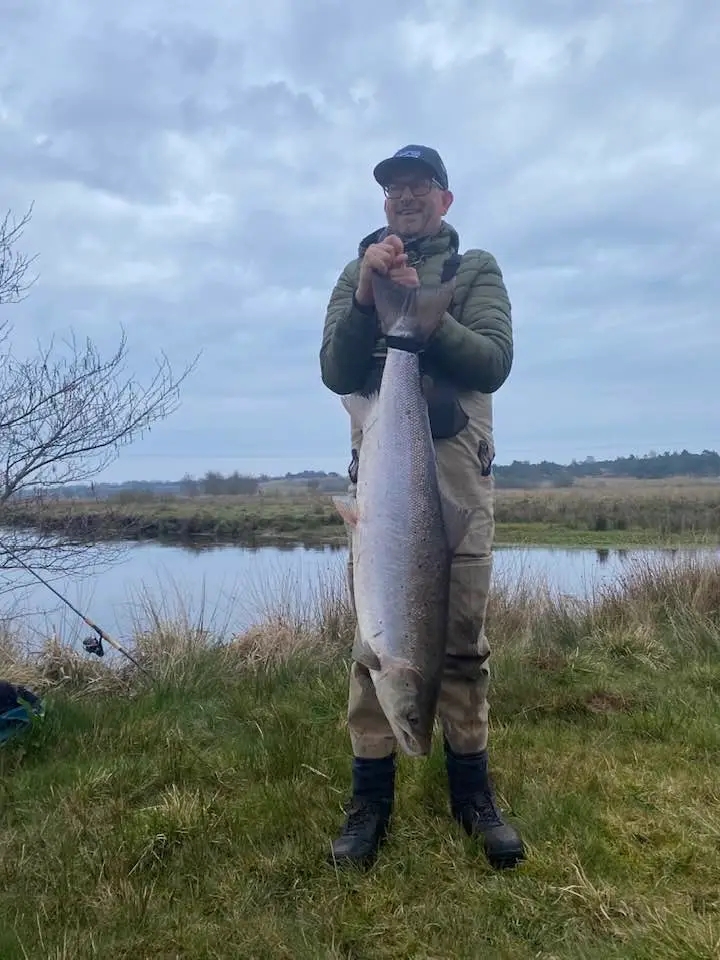 Lars med en 12,9 kg laks - 110 cm og kondifaktor 0,969