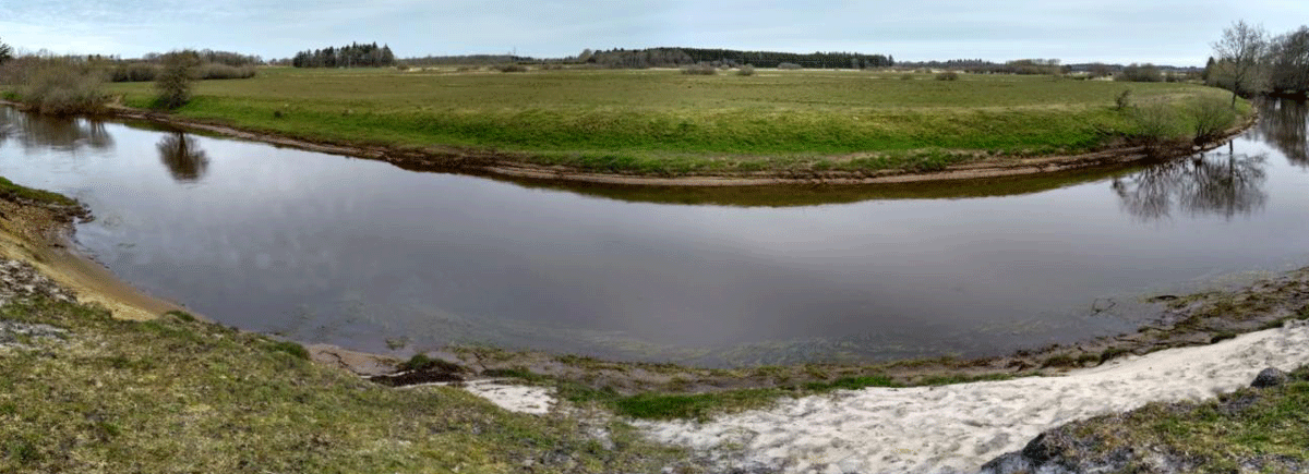 Panoramic view of Varde Creek in the summer of 2022
